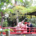 真っ赤な髪飾り、３歳さんの七五三【世田谷八幡宮】